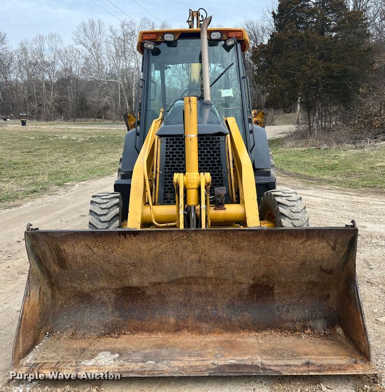image for item MM9208 2005 John Deere 410G  backhoe