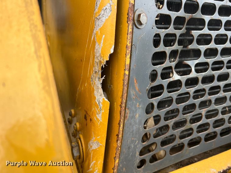 image for item MM9208 2005 John Deere 410G  backhoe