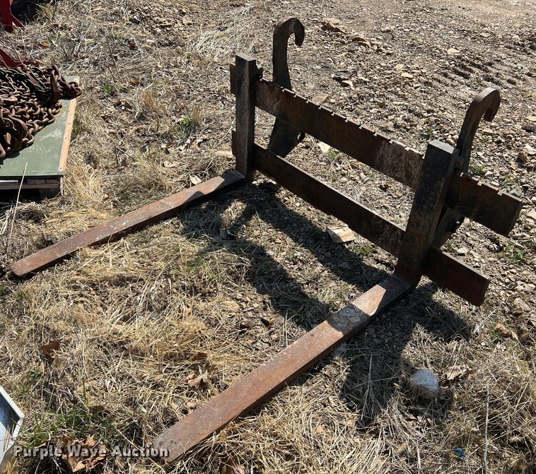 image for item MM9208 2005 John Deere 410G  backhoe