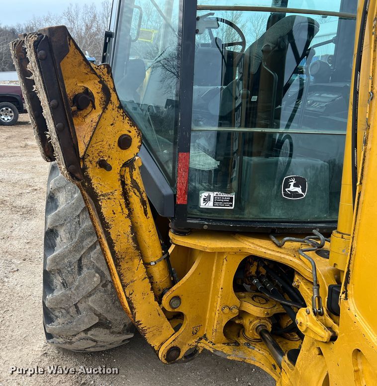 image for item MM9208 2005 John Deere 410G  backhoe