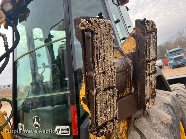 image for item MM9208 2005 John Deere 410G  backhoe