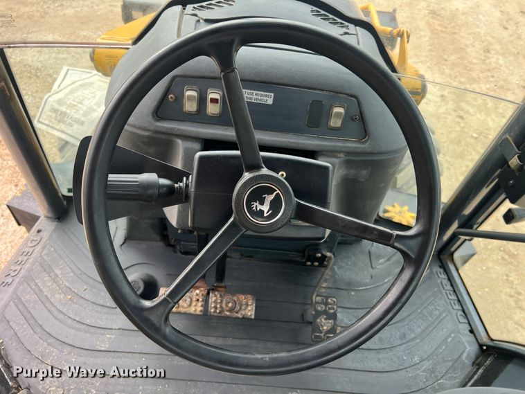 image for item MM9208 2005 John Deere 410G  backhoe