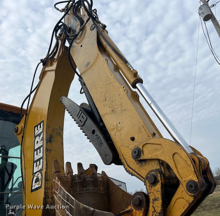 image for item MM9208 2005 John Deere 410G  backhoe