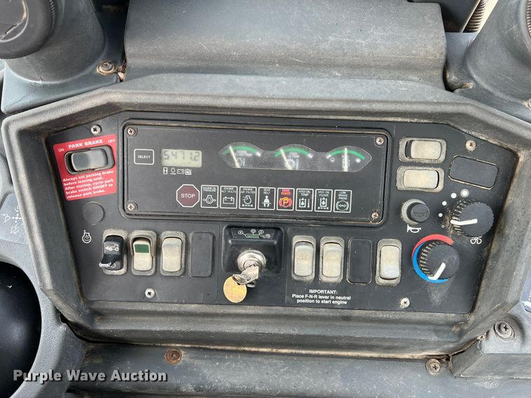 image for item MM9208 2005 John Deere 410G  backhoe