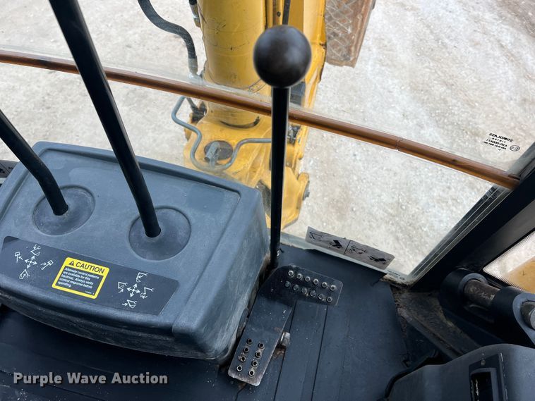 image for item MM9208 2005 John Deere 410G  backhoe