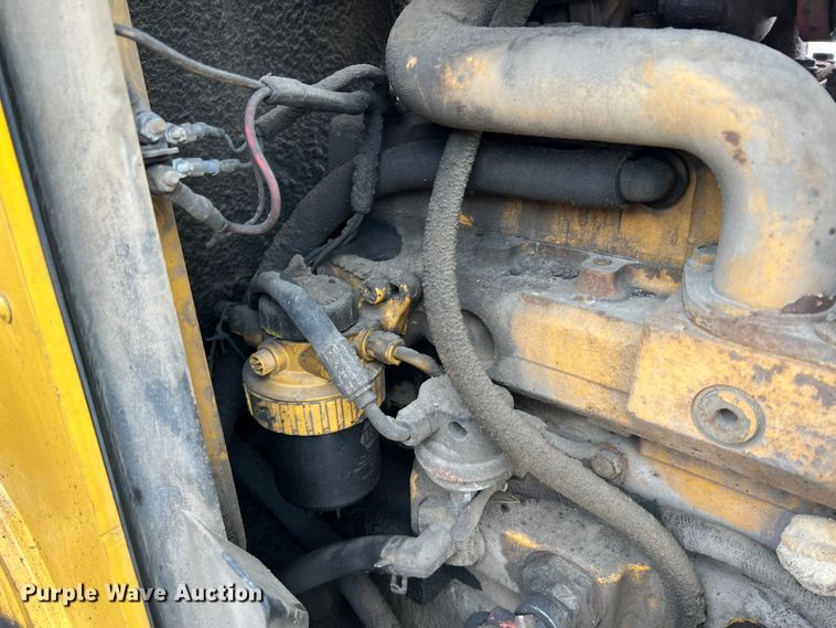 image for item MM9208 2005 John Deere 410G  backhoe