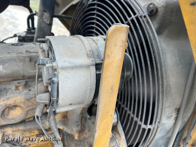 image for item MM9208 2005 John Deere 410G  backhoe