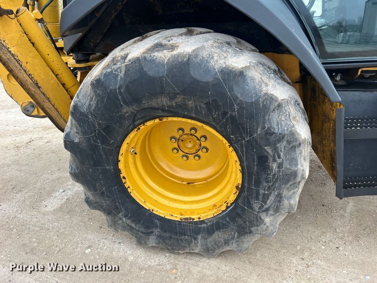 image for item MM9208 2005 John Deere 410G  backhoe