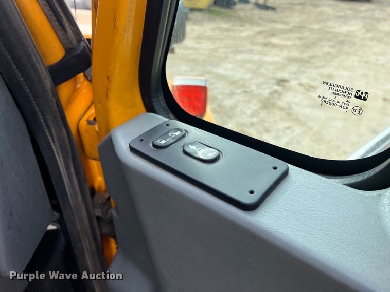 image for item MM9216 2006 International 7400  dump truck