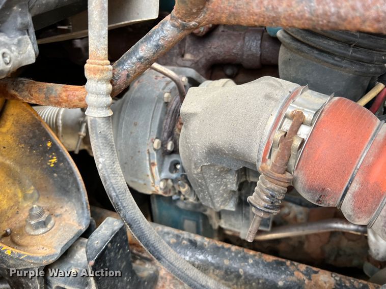 image for item MM9216 2006 International 7400  dump truck