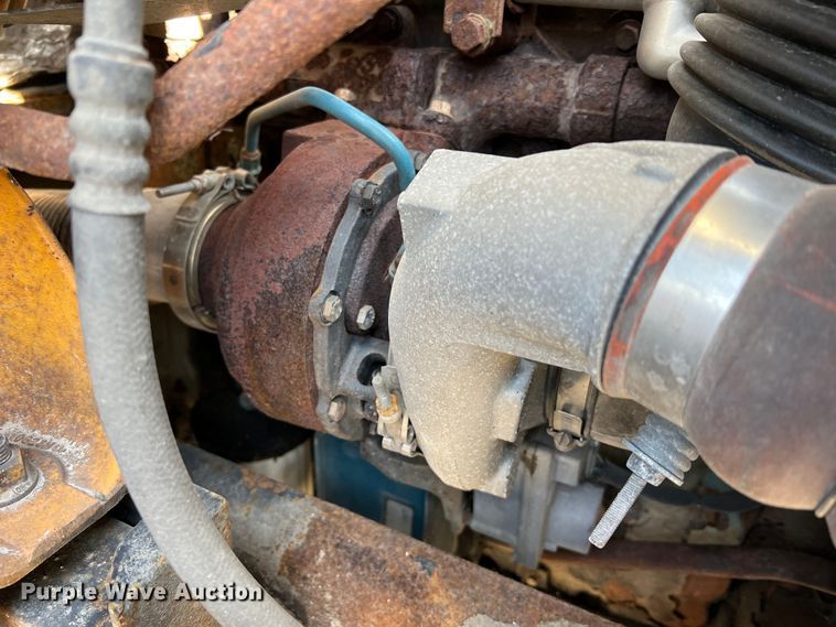 image for item MM9217 2006 International 7400  flatbed truck