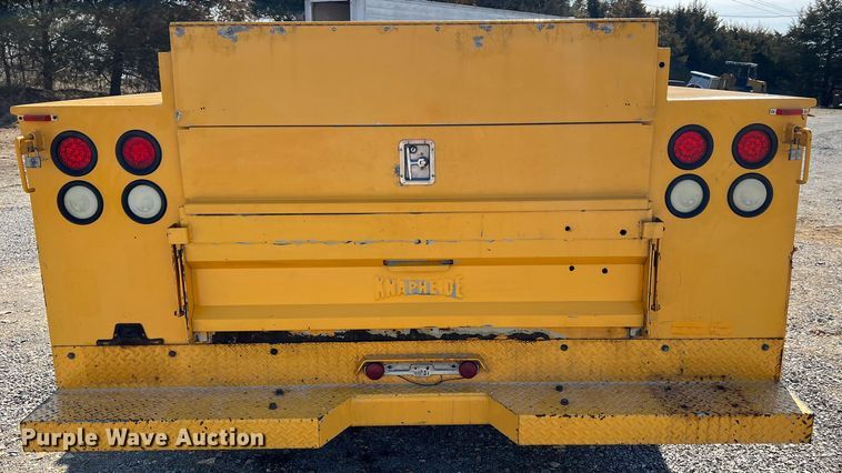 image for item MM9219 2003 Chevrolet Silverado 3500  utility bed pickup truck