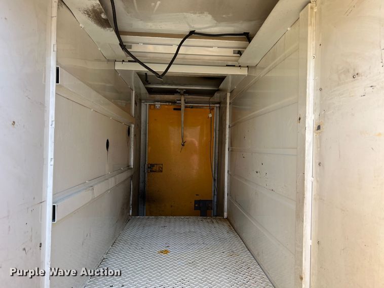 image for item MM9219 2003 Chevrolet Silverado 3500  utility bed pickup truck