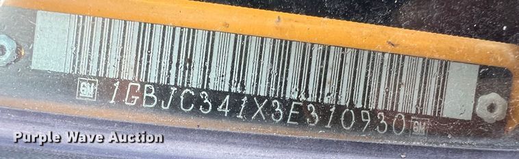 image for item MM9219 2003 Chevrolet Silverado 3500  utility bed pickup truck