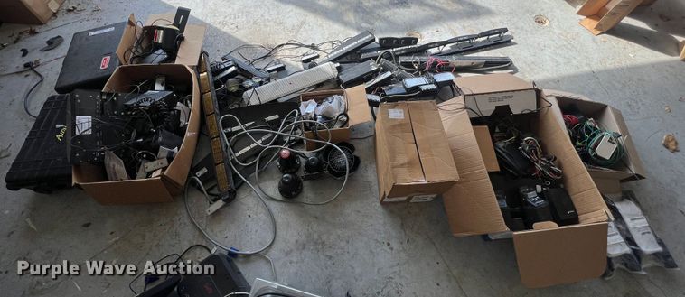 image for item MM9232 Law enforcement equipment