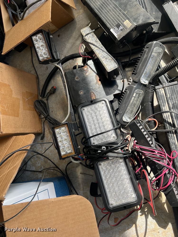 image for item MM9232 Law enforcement equipment