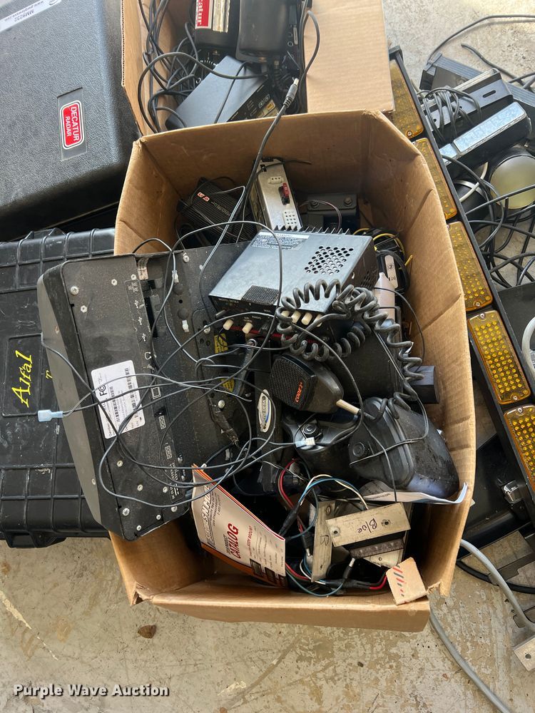 image for item MM9232 Law enforcement equipment