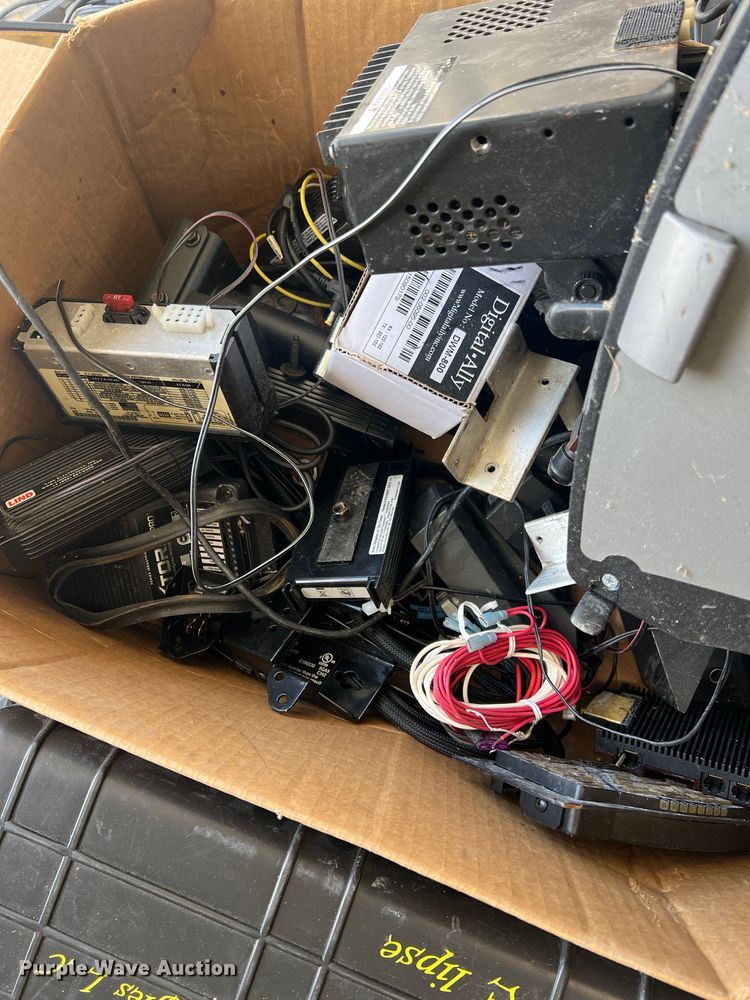 image for item MM9232 Law enforcement equipment