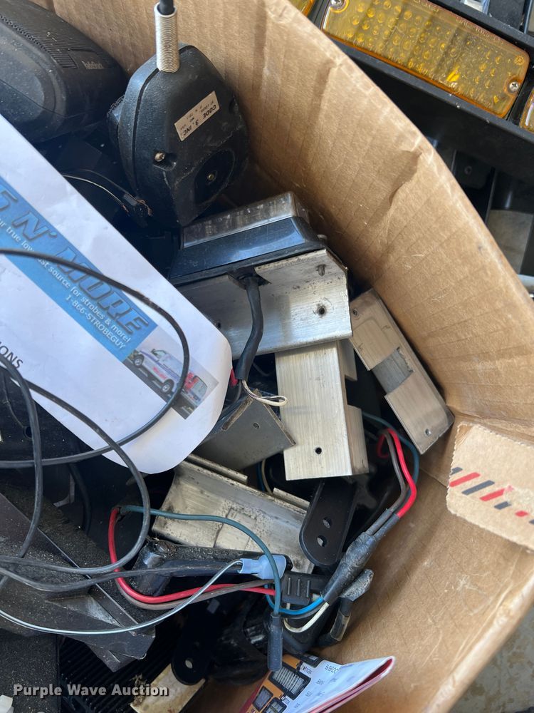 image for item MM9232 Law enforcement equipment