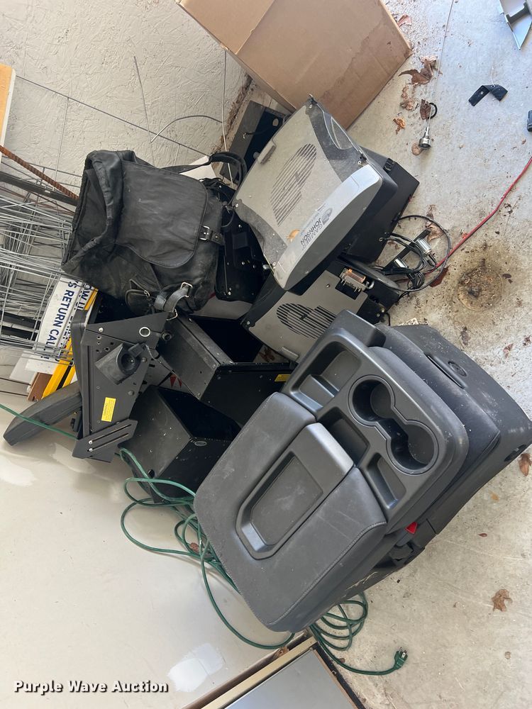 image for item MM9232 Law enforcement equipment