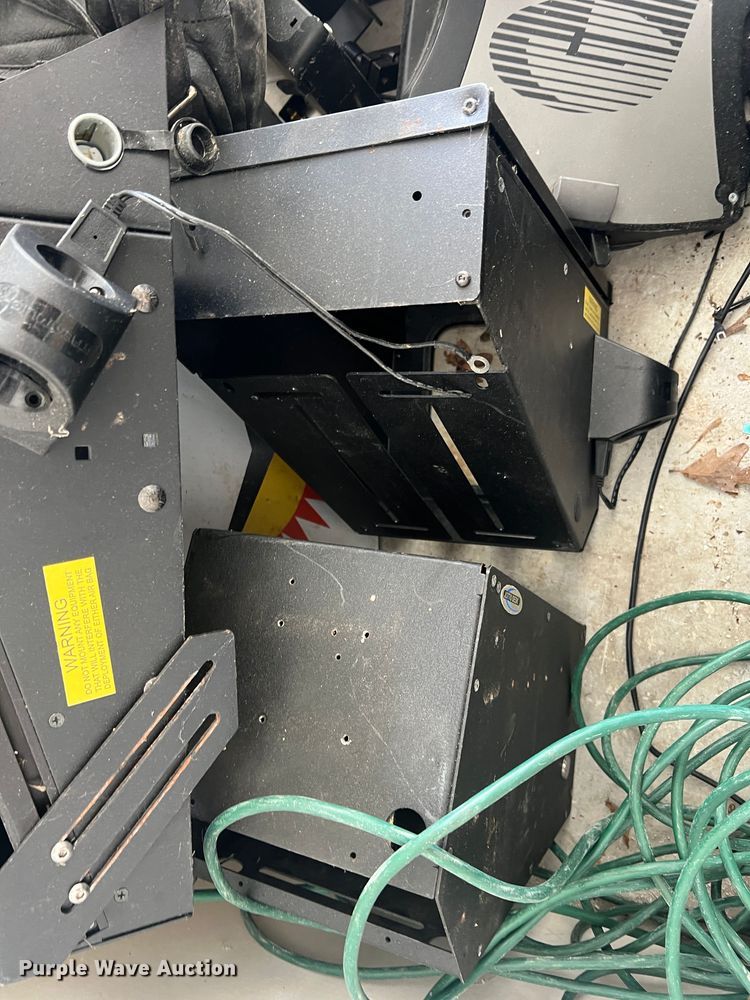 image for item MM9232 Law enforcement equipment