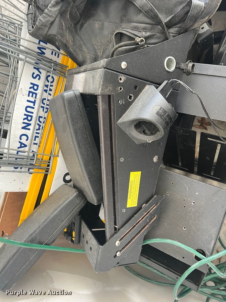 image for item MM9232 Law enforcement equipment