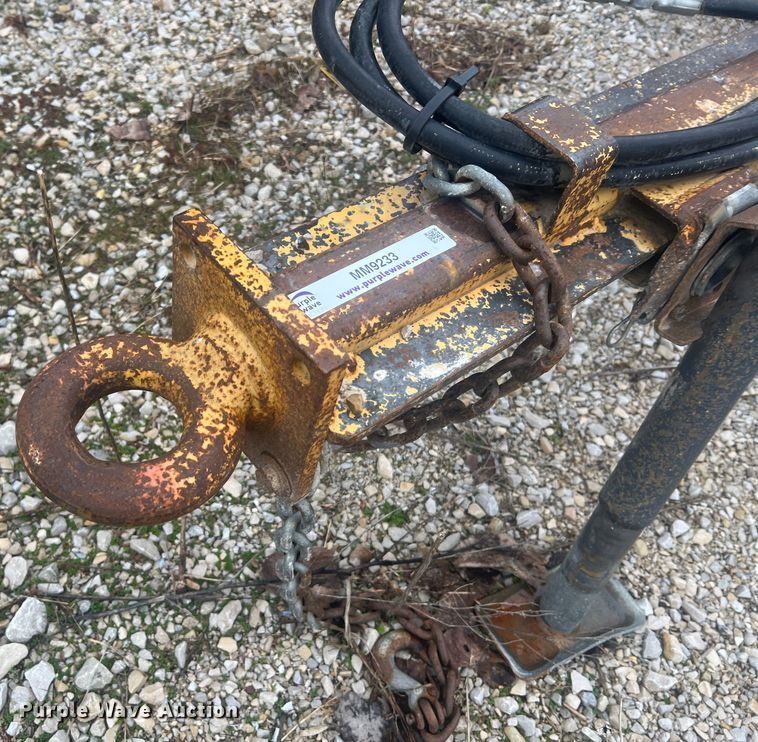 image for item MM9233 RGM RG11.0W  road maintainer