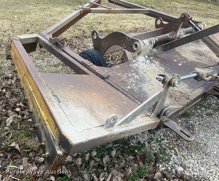 image for item MM9233 RGM RG11.0W  road maintainer