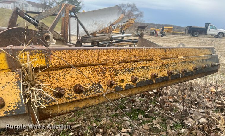 image for item MM9233 RGM RG11.0W  road maintainer