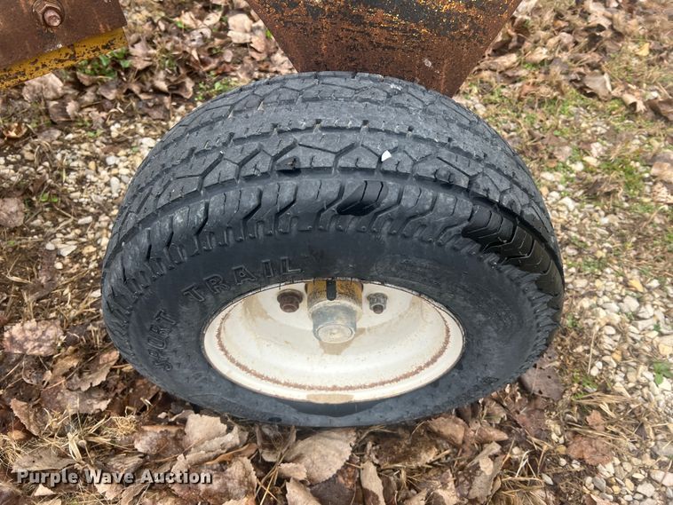 image for item MM9233 RGM RG11.0W  road maintainer