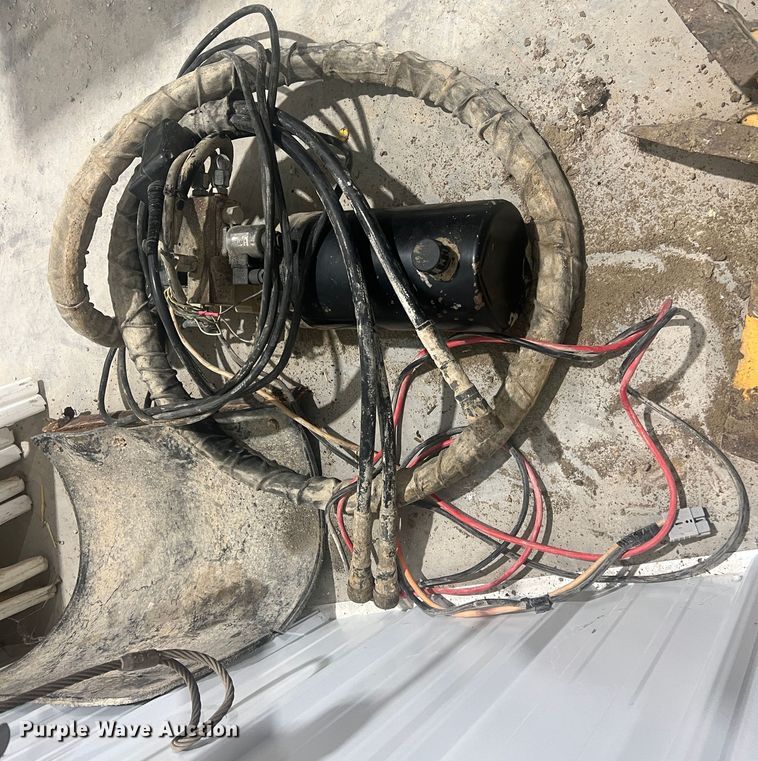 image for item MM9233 RGM RG11.0W  road maintainer