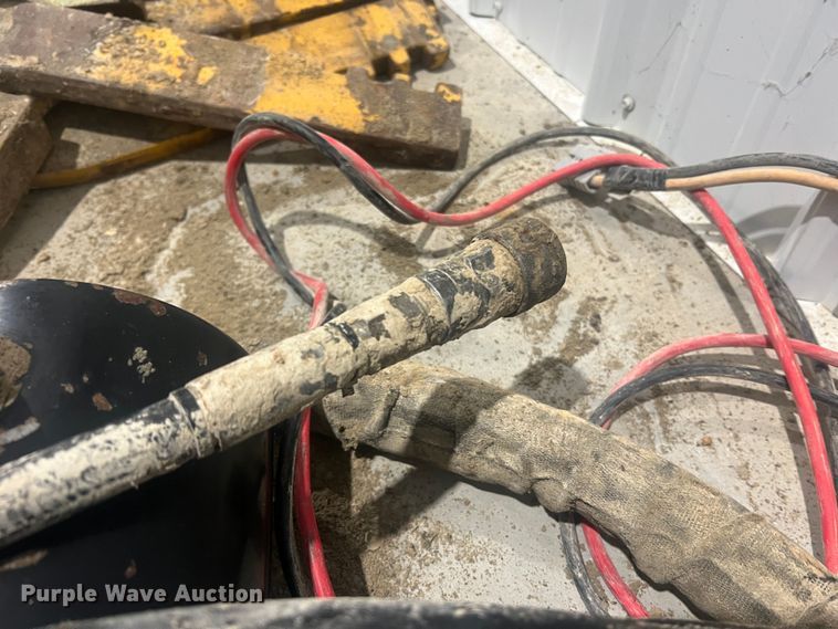 image for item MM9233 RGM RG11.0W  road maintainer