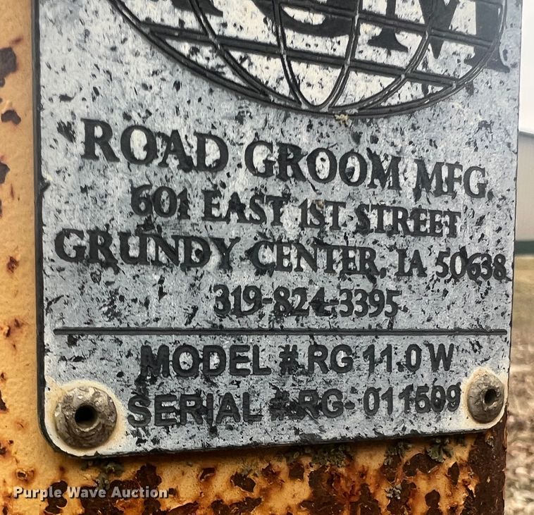 image for item MM9233 RGM RG11.0W  road maintainer