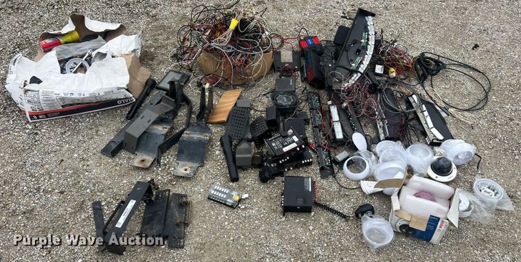 image for item MM9237 Emergency response equipment