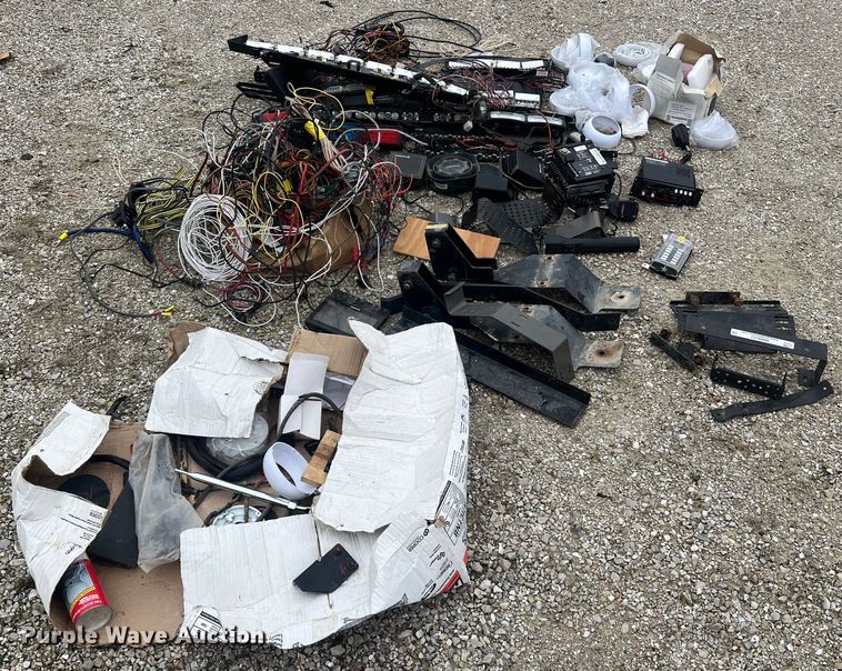 image for item MM9237 Emergency response equipment