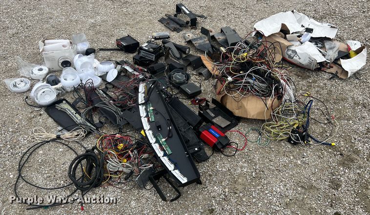 image for item MM9237 Emergency response equipment