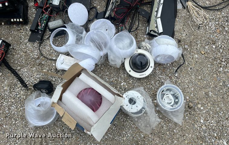 image for item MM9237 Emergency response equipment