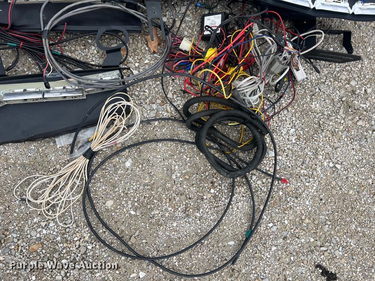 image for item MM9237 Emergency response equipment