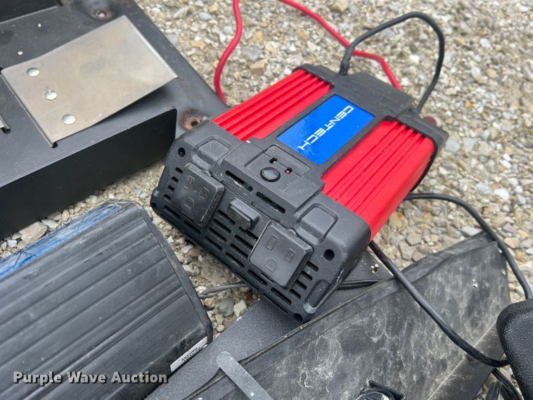 image for item MM9237 Emergency response equipment