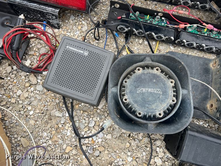 image for item MM9237 Emergency response equipment