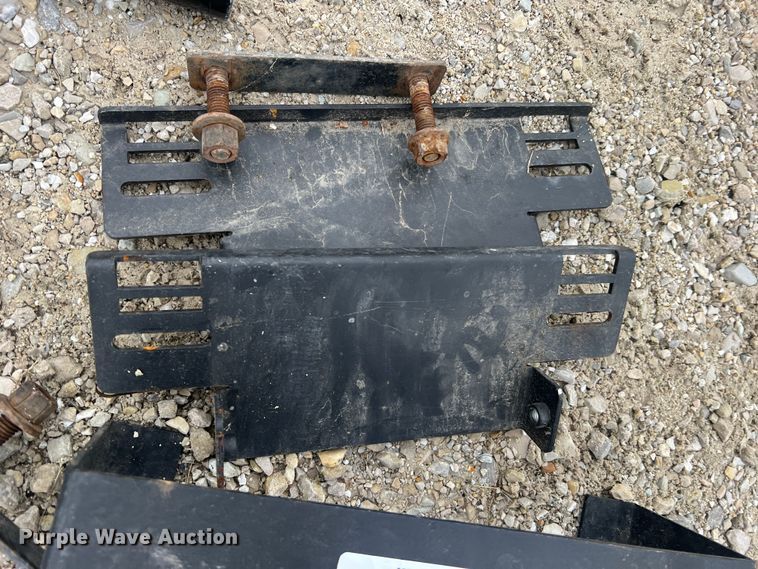 image for item MM9237 Emergency response equipment