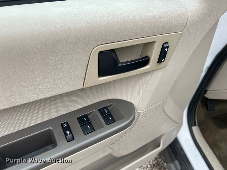 image for item MM9255 2009 Ford Escape  SUV