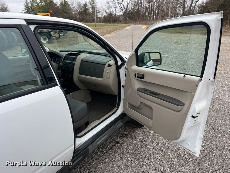 image for item MM9255 2009 Ford Escape  SUV