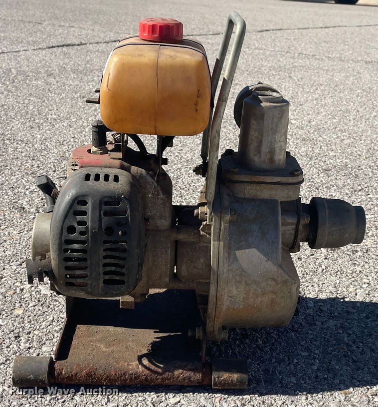 image for item MM9333 Shindaiwa GP450 water pump