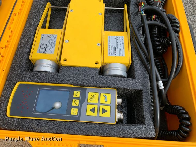 image for item MM9775 2016 Weiler P385A  paver