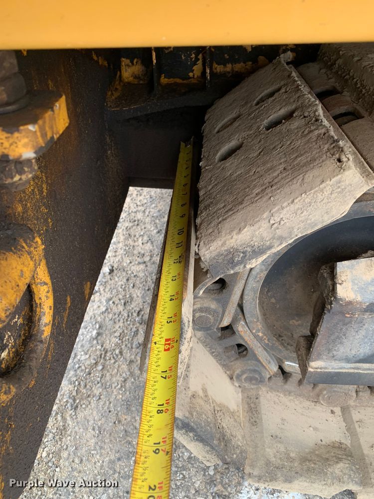 image for item MM9775 2016 Weiler P385A  paver