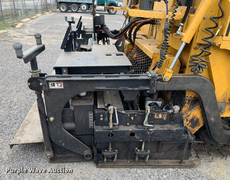 image for item MM9775 2016 Weiler P385A  paver