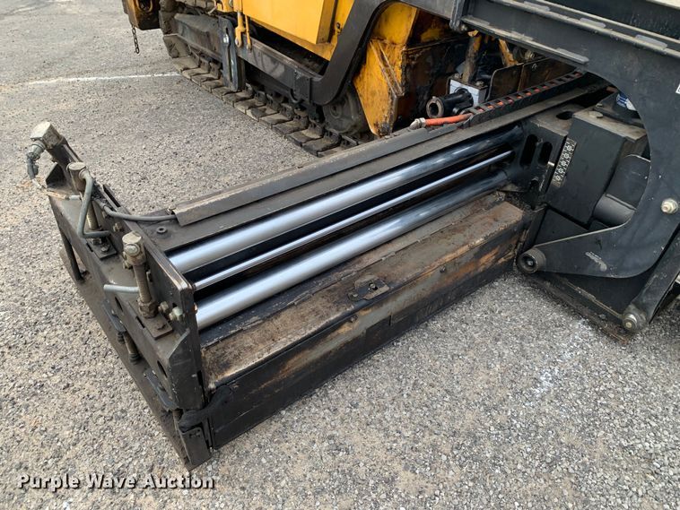 image for item MM9775 2016 Weiler P385A  paver