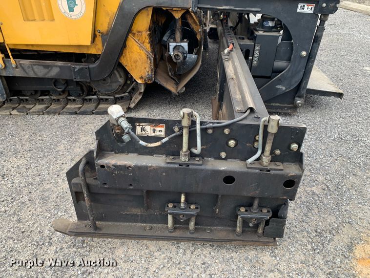 image for item MM9775 2016 Weiler P385A  paver