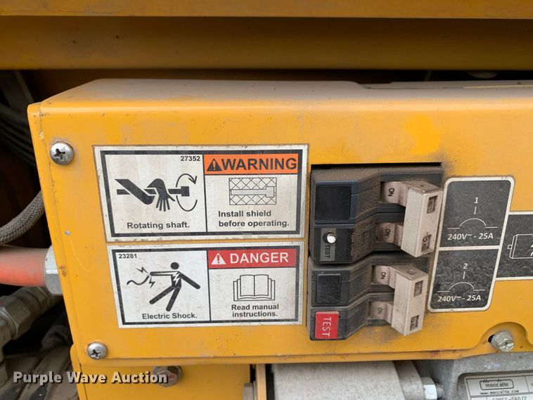 image for item MM9775 2016 Weiler P385A  paver